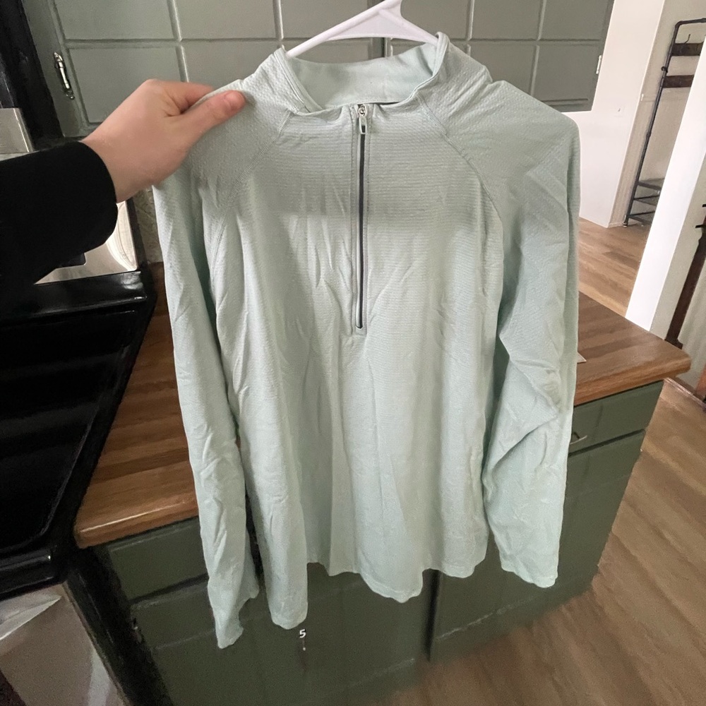 Lululemon metal vent 1/2 zip